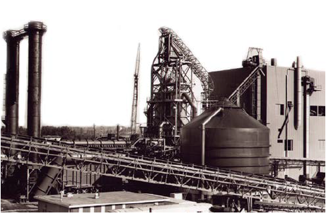 FIGURE 1. First Commercial MIDREX Plant at Oregon Steel Mills (OSM)